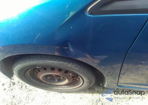 2013 Honda Insight Lx z USA, uszkodzony, nr VIN JHMZE2H51DS004359